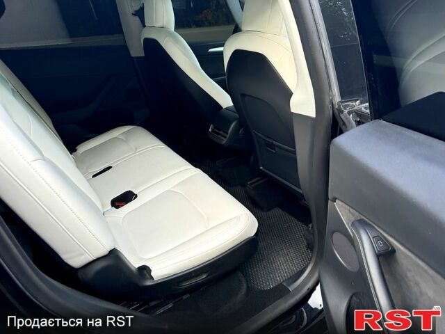 Черный Тесла Model Y, объемом двигателя 0 л и пробегом 24 тыс. км за 24500 $, фото 4 на Automoto.ua