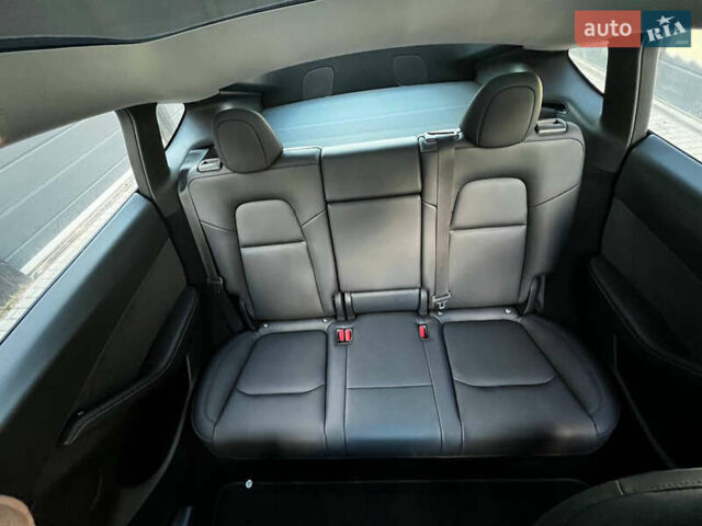 Черный Тесла Model Y, объемом двигателя 0 л и пробегом 6 тыс. км за 27900 $, фото 67 на Automoto.ua