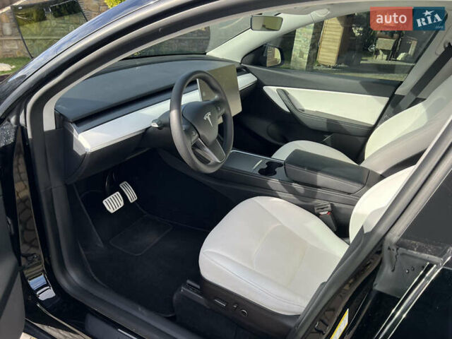 Тесла Model Y 2022 у Львові на Automoto.ua Чорний Тесла Model Y, об'ємом двигуна 0 л та пробігом 128 тис. км за 26300 $, фото 15 на Automoto.ua
