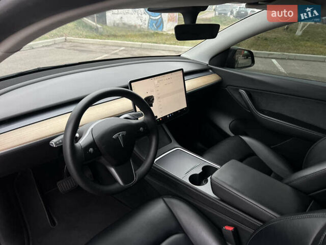 Черный Тесла Model Y, объемом двигателя 0 л и пробегом 61 тыс. км за 22900 $, фото 19 на Automoto.ua
