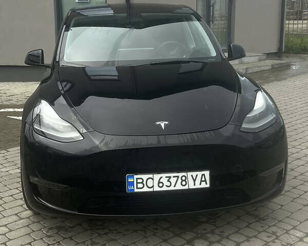Черный Тесла Model Y, объемом двигателя 0 л и пробегом 28 тыс. км за 35990 $, фото 2 на Automoto.ua