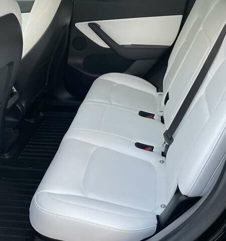 Черный Тесла Model Y, объемом двигателя 0 л и пробегом 34 тыс. км за 35400 $, фото 7 на Automoto.ua