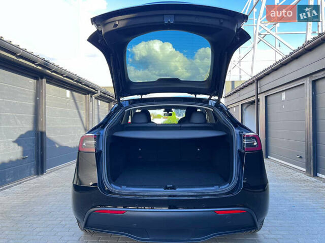 Черный Тесла Model Y, объемом двигателя 0 л и пробегом 6 тыс. км за 27900 $, фото 70 на Automoto.ua
