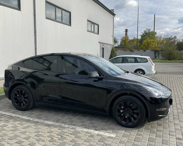Черный Тесла Model Y, объемом двигателя 0 л и пробегом 31 тыс. км за 25990 $, фото 8 на Automoto.ua