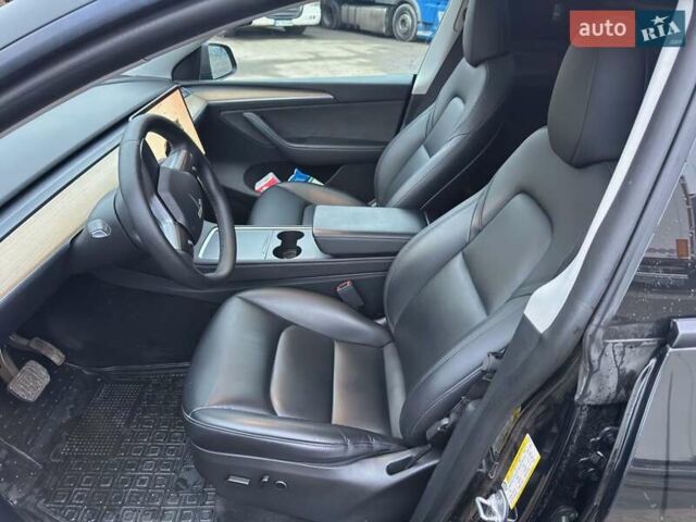 Черный Тесла Model Y, объемом двигателя 0 л и пробегом 60 тыс. км за 24500 $, фото 5 на Automoto.ua