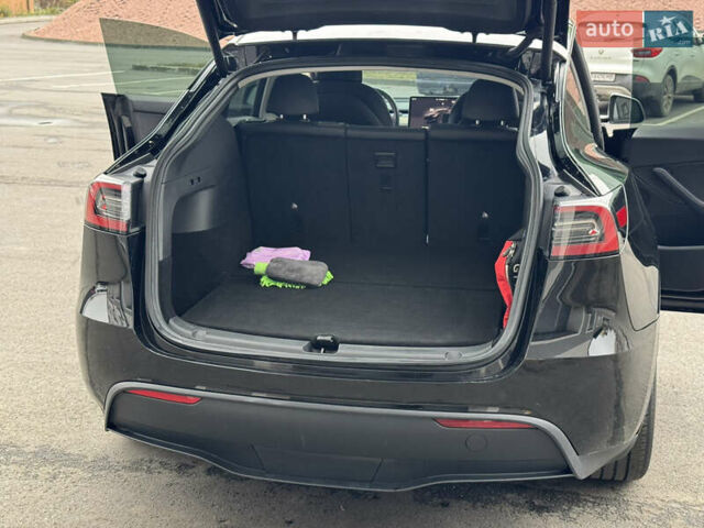 Черный Тесла Model Y, объемом двигателя 0 л и пробегом 68 тыс. км за 25000 $, фото 12 на Automoto.ua