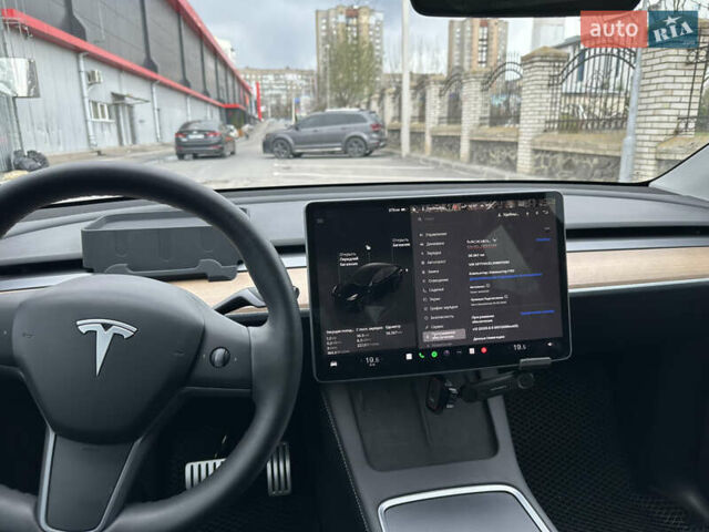 Черный Тесла Model Y, объемом двигателя 0 л и пробегом 36 тыс. км за 40800 $, фото 24 на Automoto.ua