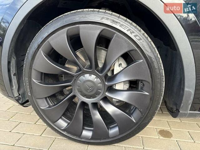Тесла Model Y 2022 в Луцке на Automoto.ua Черный Тесла Model Y, объемом двигателя 0 л и пробегом 222 тыс. км за 19999 $, фото 24 на Automoto.ua