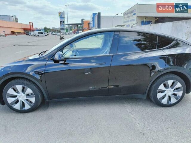Черный Тесла Model Y, объемом двигателя 0 л и пробегом 69 тыс. км за 35000 $, фото 3 на Automoto.ua