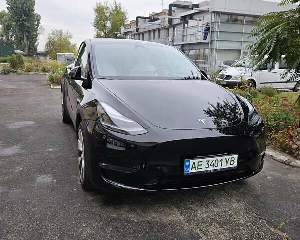 Тесла Model Y 2022 в Днепре (Днепропетровске) на Automoto.ua Черный Тесла Model Y, объемом двигателя 0 л и пробегом 30 тыс. км за 30000 $, фото 4 на Automoto.ua