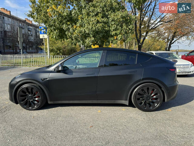 Черный Тесла Model Y, объемом двигателя 0 л и пробегом 50 тыс. км за 39999 $, фото 5 на Automoto.ua