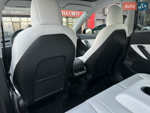 Чорний Тесла Model Y, об'ємом двигуна 0 л та пробігом 135 тис. км за 26499 $, фото 41 на Automoto.ua