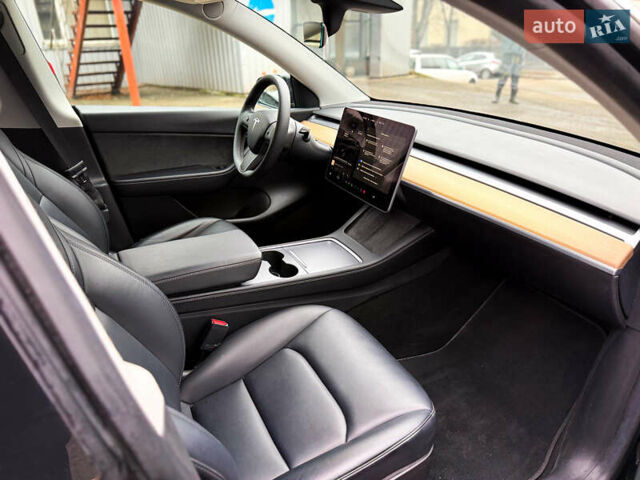Чорний Тесла Model Y, об'ємом двигуна 0 л та пробігом 48 тис. км за 28800 $, фото 12 на Automoto.ua