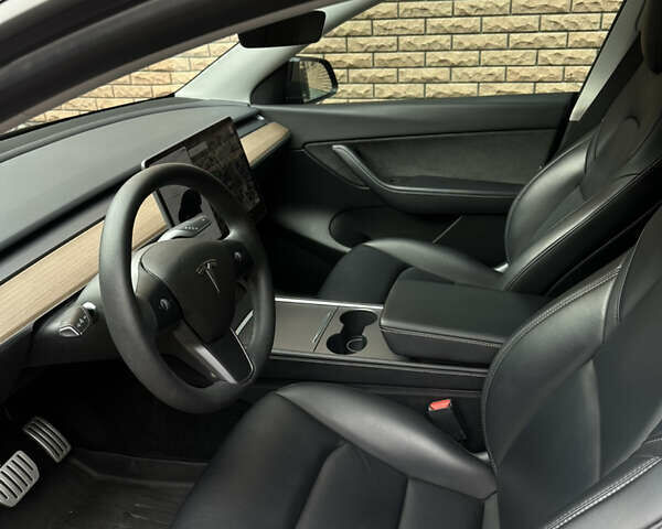 Черный Тесла Model Y, объемом двигателя 0 л и пробегом 56 тыс. км за 27000 $, фото 6 на Automoto.ua