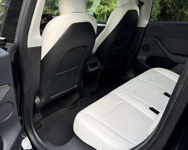 Черный Тесла Model Y, объемом двигателя 0 л и пробегом 90 тыс. км за 32000 $, фото 11 на Automoto.ua