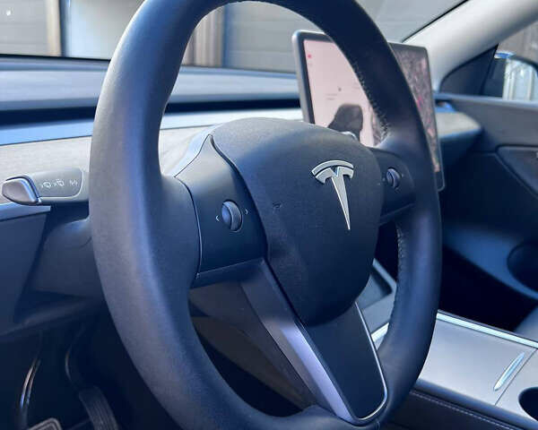 Черный Тесла Model Y, объемом двигателя 0 л и пробегом 6 тыс. км за 27900 $, фото 69 на Automoto.ua