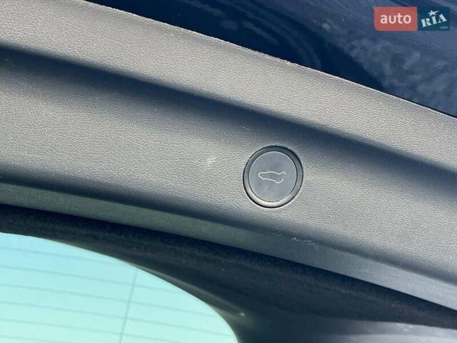 Черный Тесла Model Y, объемом двигателя 0 л и пробегом 73 тыс. км за 27890 $, фото 35 на Automoto.ua