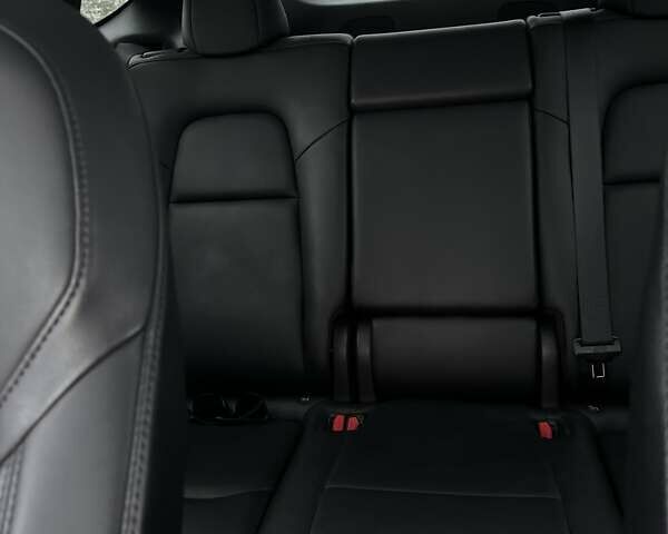 Черный Тесла Model Y, объемом двигателя 0 л и пробегом 46 тыс. км за 34000 $, фото 11 на Automoto.ua