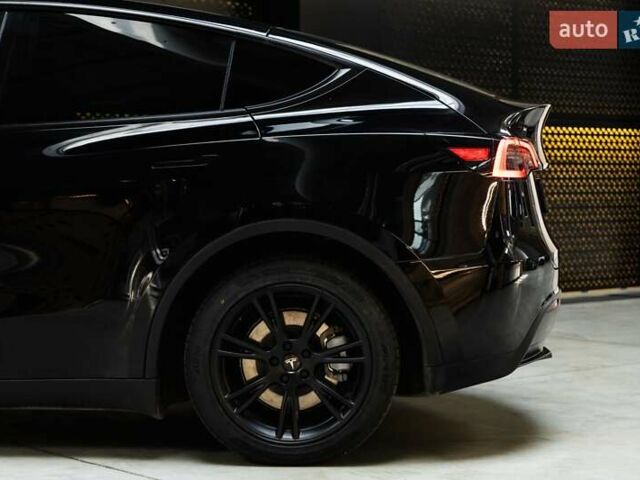 Черный Тесла Model Y, объемом двигателя 0 л и пробегом 155 тыс. км за 23000 $, фото 12 на Automoto.ua