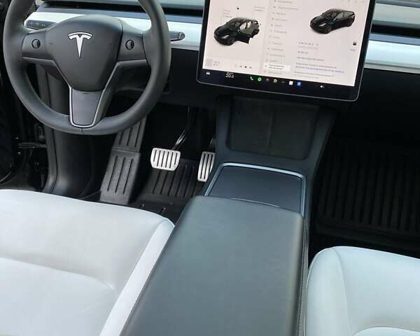 Черный Тесла Model Y, объемом двигателя 0 л и пробегом 34 тыс. км за 35400 $, фото 12 на Automoto.ua