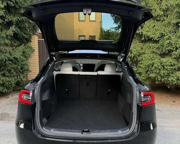 Черный Тесла Model Y, объемом двигателя 0 л и пробегом 90 тыс. км за 32000 $, фото 8 на Automoto.ua