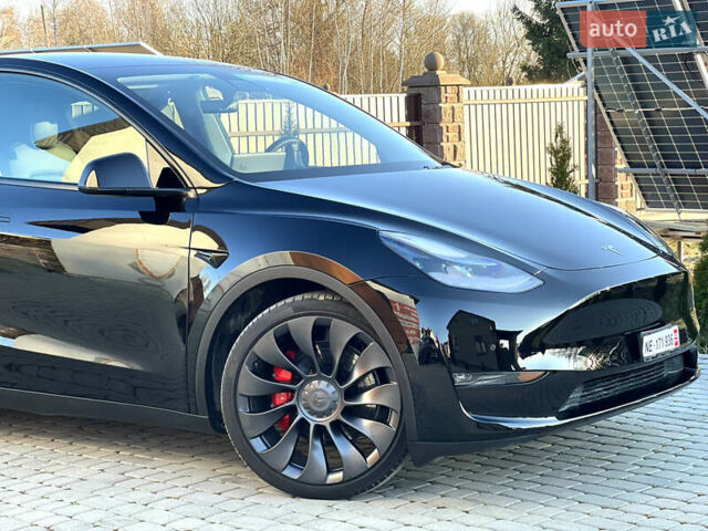 Черный Тесла Model Y, объемом двигателя 0 л и пробегом 100 тыс. км за 28900 $, фото 12 на Automoto.ua
