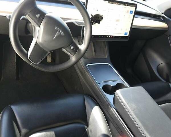 Черный Тесла Model Y, объемом двигателя 0 л и пробегом 54 тыс. км за 26300 $, фото 5 на Automoto.ua