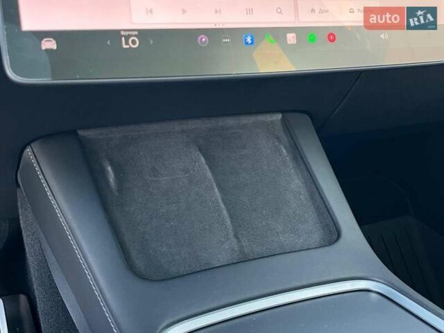 Черный Тесла Model Y, объемом двигателя 0 л и пробегом 73 тыс. км за 27890 $, фото 22 на Automoto.ua
