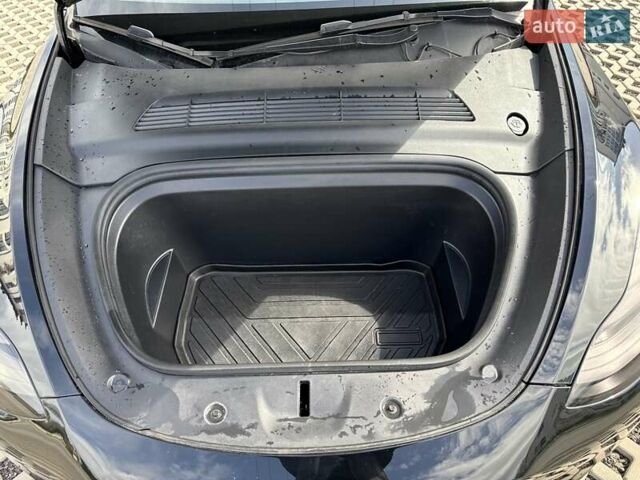 Черный Тесла Model Y, объемом двигателя 0 л и пробегом 222 тыс. км за 20900 $, фото 28 на Automoto.ua
