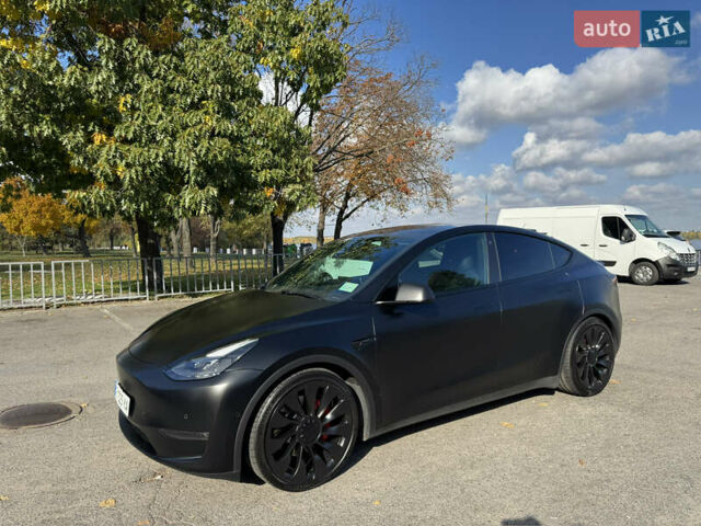 Черный Тесла Model Y, объемом двигателя 0 л и пробегом 50 тыс. км за 39999 $, фото 6 на Automoto.ua