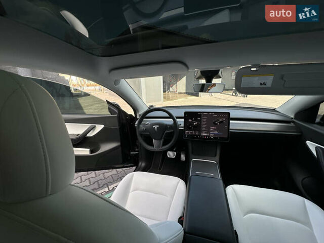 Черный Тесла Model Y, объемом двигателя 0 л и пробегом 136 тыс. км за 26199 $, фото 44 на Automoto.ua