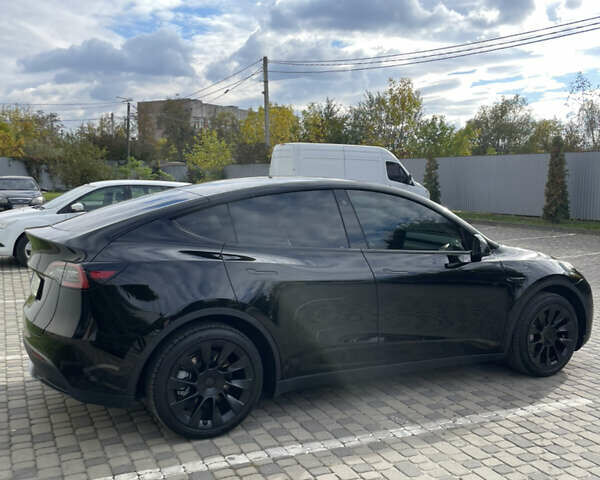 Черный Тесла Model Y, объемом двигателя 0 л и пробегом 31 тыс. км за 25990 $, фото 14 на Automoto.ua