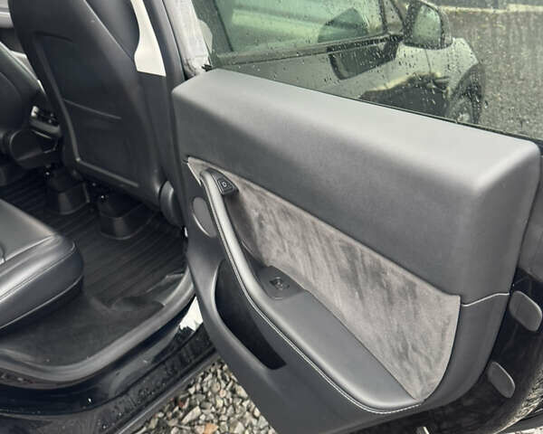 Черный Тесла Model Y, объемом двигателя 0 л и пробегом 224 тыс. км за 27500 $, фото 26 на Automoto.ua