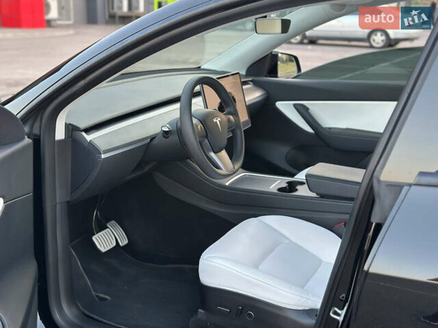 Чорний Тесла Model Y, об'ємом двигуна 0 л та пробігом 135 тис. км за 26499 $, фото 23 на Automoto.ua