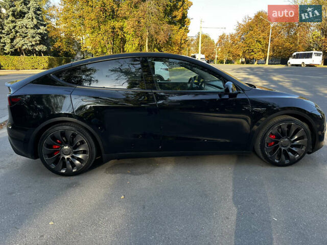 Черный Тесла Model Y, объемом двигателя 0 л и пробегом 83 тыс. км за 30000 $, фото 1 на Automoto.ua