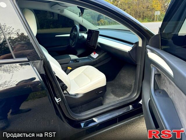 Чорний Тесла Model Y, об'ємом двигуна 0 л та пробігом 24 тис. км за 24500 $, фото 3 на Automoto.ua