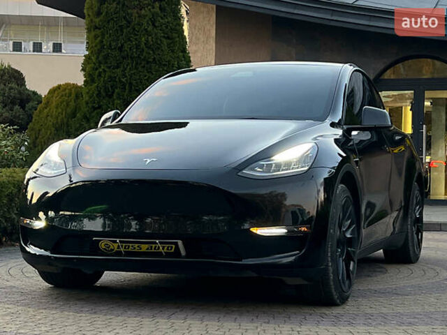 Черный Тесла Model Y, объемом двигателя 0 л и пробегом 121 тыс. км за 25750 $, фото 2 на Automoto.ua