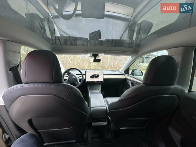 Черный Тесла Model Y, объемом двигателя 0 л и пробегом 24 тыс. км за 27999 $, фото 15 на Automoto.ua