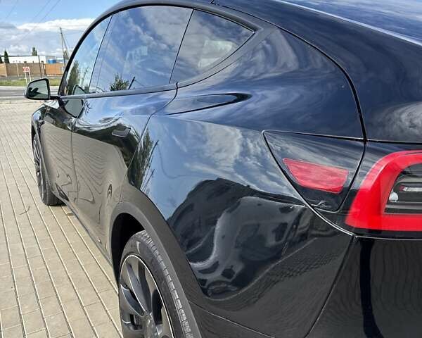 Тесла Model Y 2022 в Луцке на Automoto.ua Черный Тесла Model Y, объемом двигателя 0 л и пробегом 222 тыс. км за 19999 $, фото 31 на Automoto.ua