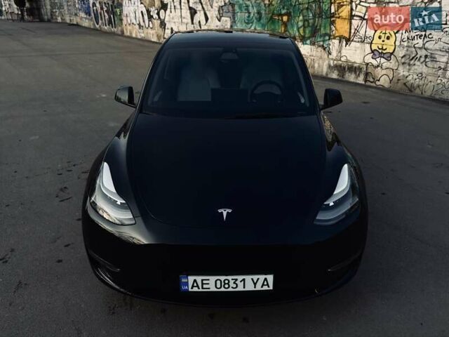 Черный Тесла Model Y, объемом двигателя 0 л и пробегом 44 тыс. км за 34200 $, фото 1 на Automoto.ua