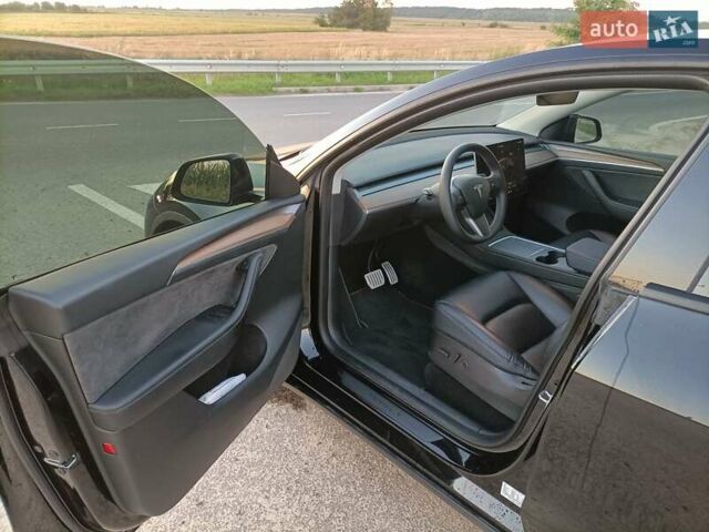 Черный Тесла Model Y, объемом двигателя 0 л и пробегом 50 тыс. км за 27000 $, фото 6 на Automoto.ua
