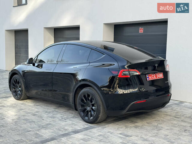 Черный Тесла Model Y, объемом двигателя 0 л и пробегом 48 тыс. км за 28999 $, фото 11 на Automoto.ua