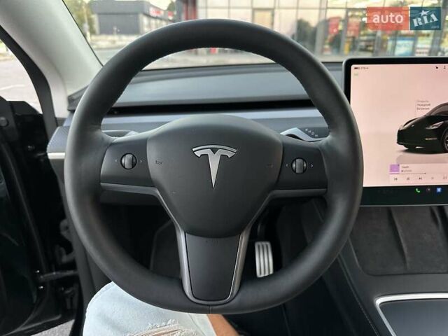 Черный Тесла Model Y, объемом двигателя 0 л и пробегом 135 тыс. км за 26899 $, фото 39 на Automoto.ua