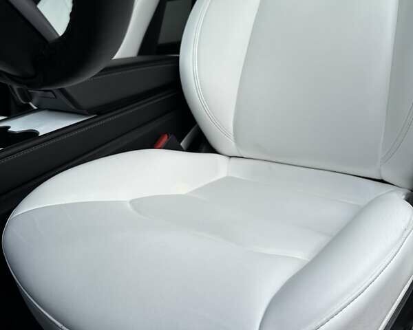 Тесла Model Y 2022 в Луцке на Automoto.ua Черный Тесла Model Y, объемом двигателя 0 л и пробегом 222 тыс. км за 19999 $, фото 62 на Automoto.ua