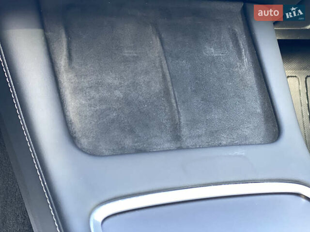 Тесла Model Y 2022 у Луцьку на Automoto.ua Чорний Тесла Model Y, об'ємом двигуна 0 л та пробігом 224 тис. км за 27500 $, фото 80 на Automoto.ua