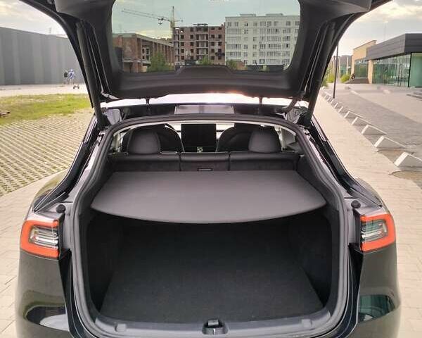 Черный Тесла Model Y, объемом двигателя 0 л и пробегом 23 тыс. км за 30500 $, фото 35 на Automoto.ua