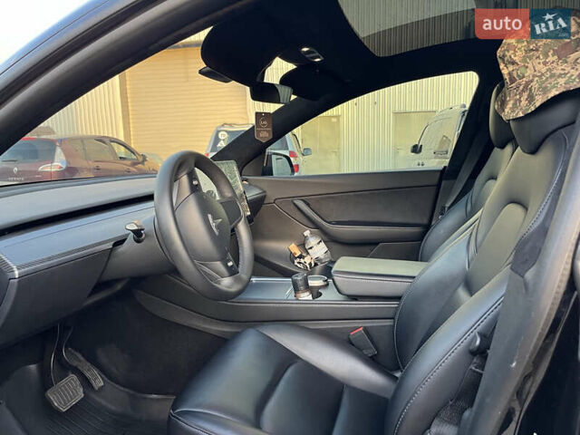 Черный Тесла Model Y, объемом двигателя 0 л и пробегом 120 тыс. км за 24000 $, фото 8 на Automoto.ua
