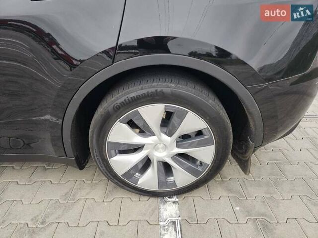 Черный Тесла Model Y, объемом двигателя 0 л и пробегом 46 тыс. км за 26000 $, фото 1 на Automoto.ua