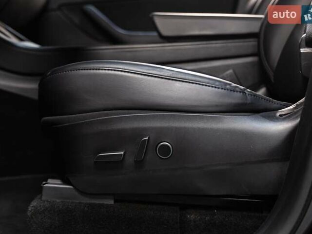 Черный Тесла Model Y, объемом двигателя 0 л и пробегом 155 тыс. км за 23000 $, фото 17 на Automoto.ua