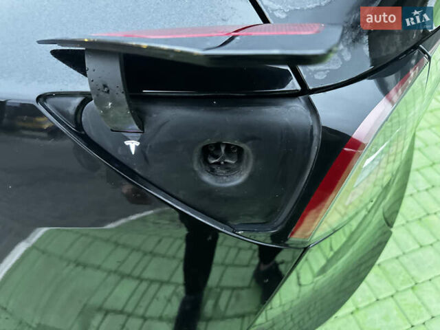 Черный Тесла Model Y, объемом двигателя 0 л и пробегом 85 тыс. км за 28000 $, фото 58 на Automoto.ua